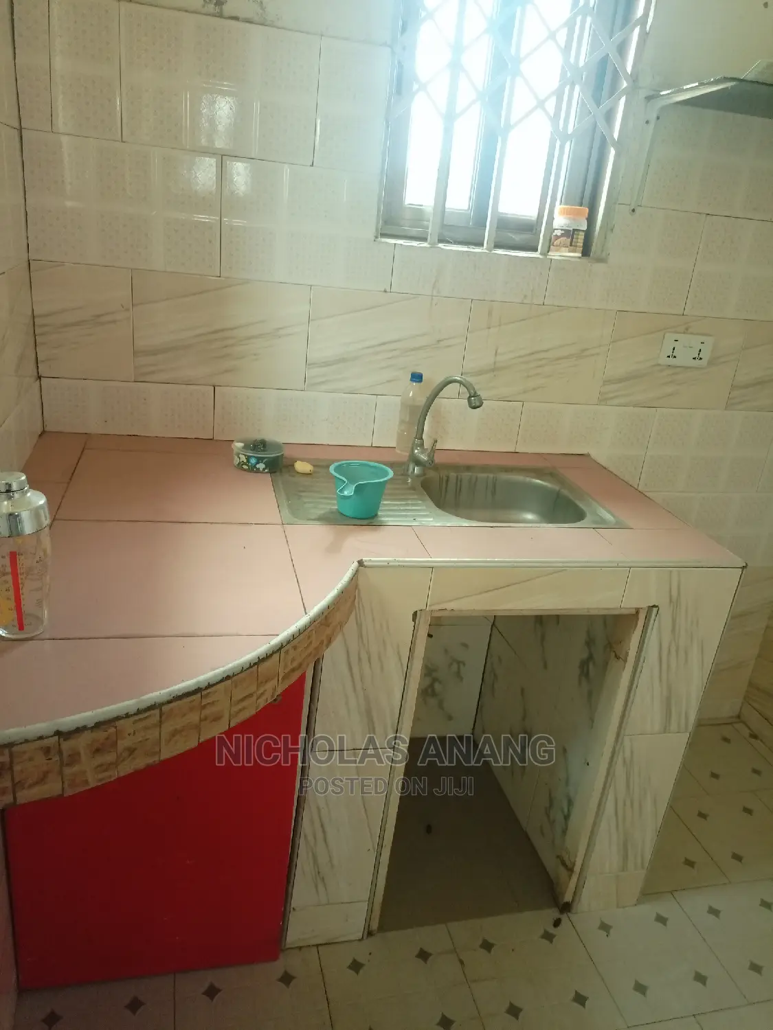 1bdrm House in The Dorns Properties, New Town for rent