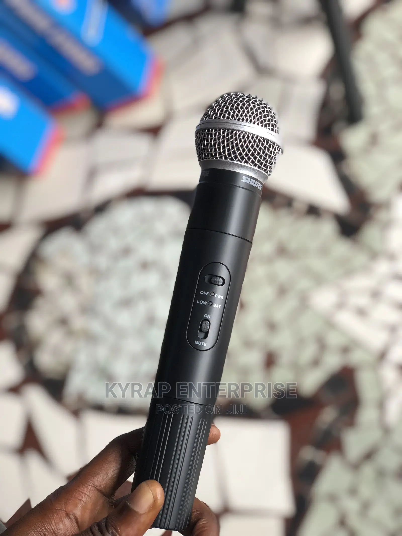 Shure V3100 Microphone