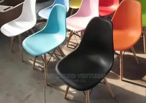 Plastic Dinning Chair