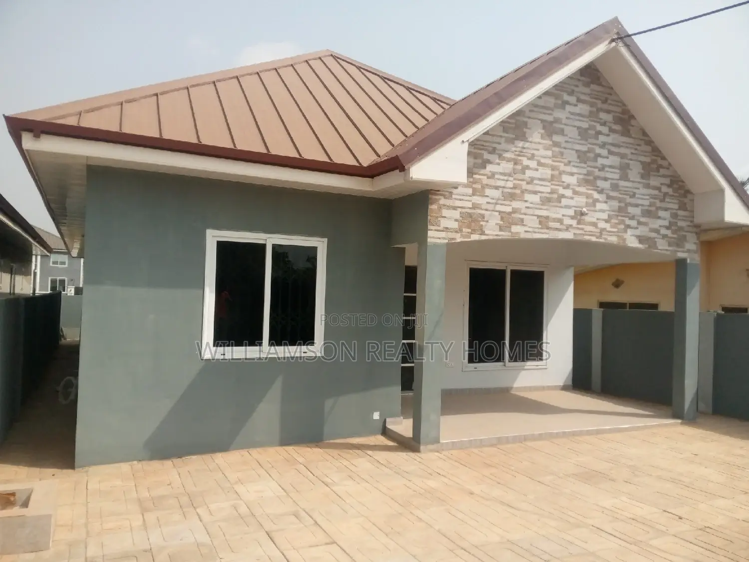 3bdrm House in Coastal Estate, Spintex for rent