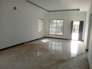 3bdrm House in Coastal Estate, Spintex for rent