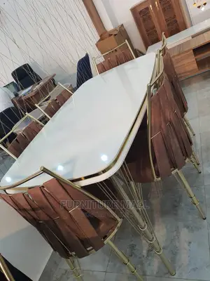 Buy This Lasting Dinning Set . Free Delivery
