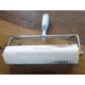 Spike Roller
