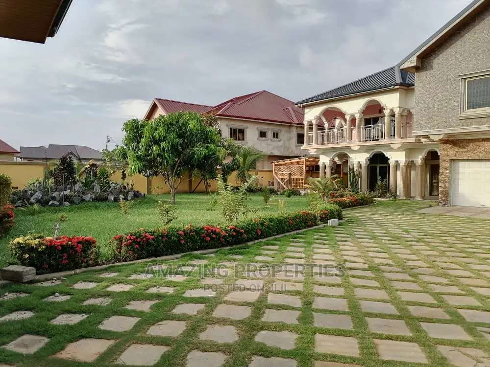 6bdrm House in Amazing Properties, Tema Metropolitan for sale