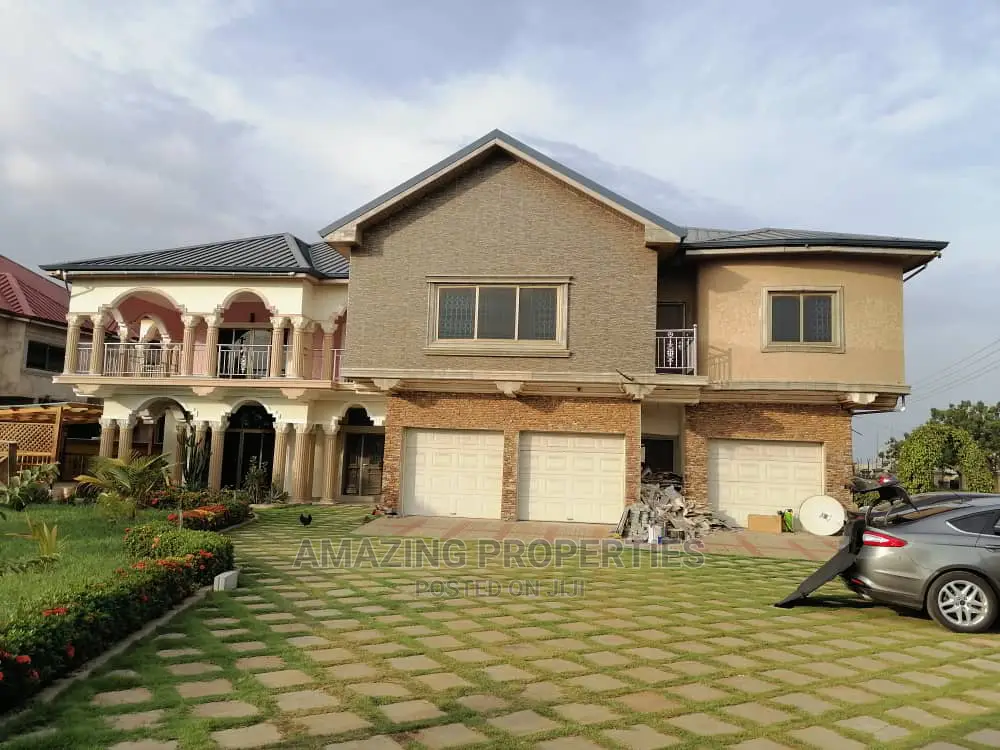 6bdrm House in Amazing Properties, Tema Metropolitan for sale