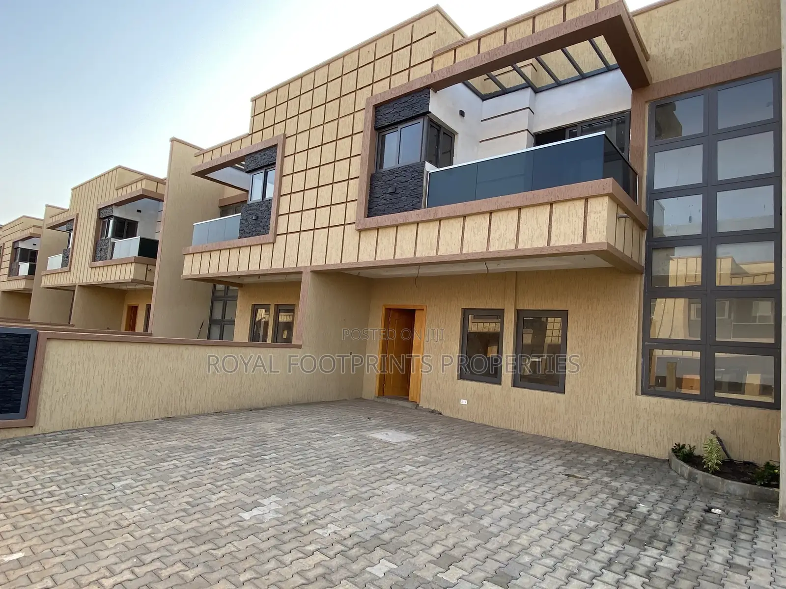 Furnished 3bdrm Duplex in East Legon for rent