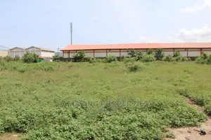 15acres of Land on the Main Motorway Road