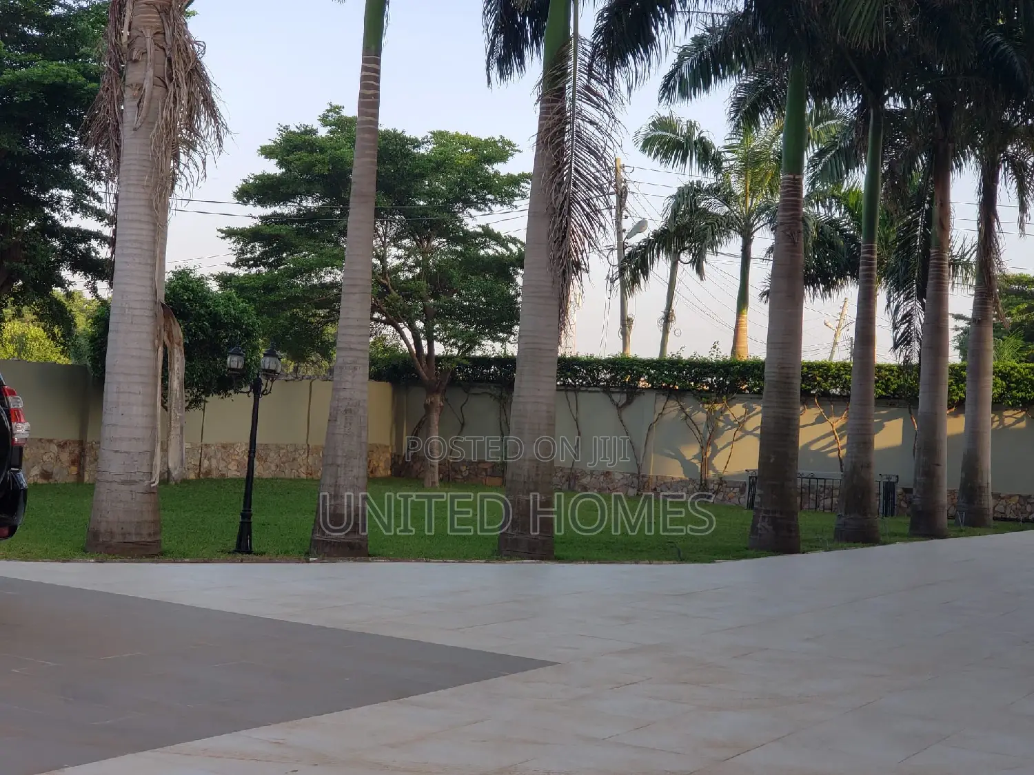 Furnished 7bdrm Mansion in East Legon for sale