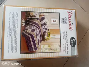 Bedsheet (With 4 Pillow Cases)