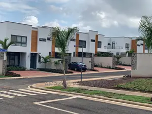 3bdrm House in for Rent 3 Bedrooms, Oyarifa for Rent