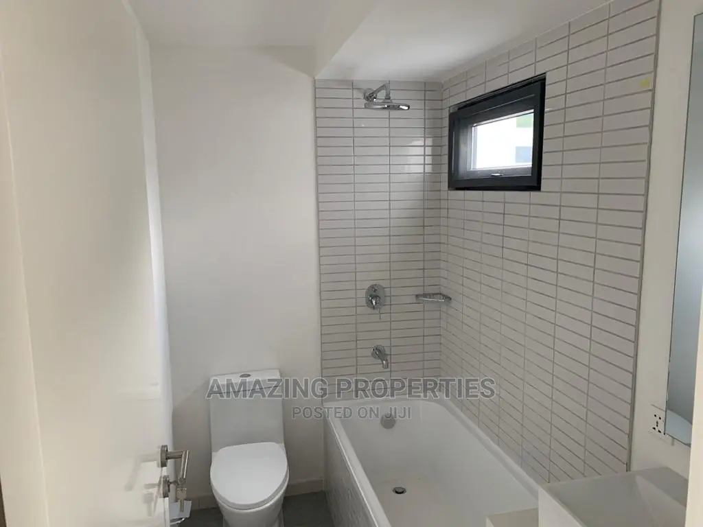 3bdrm House in for Rent 3 Bedrooms, Oyarifa for Rent