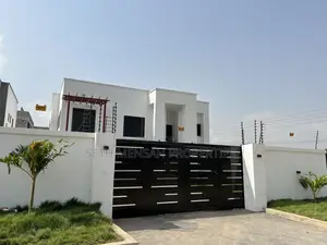 5bdrm House in Seth Mensah, East Legon for Sale