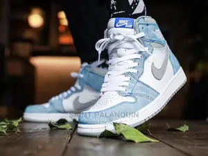 J.One Hyper Royal