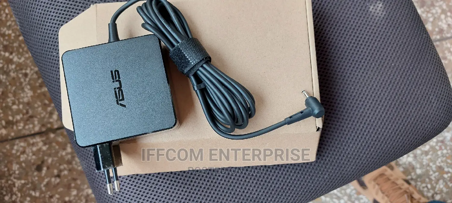 Asus Small Pin Charger