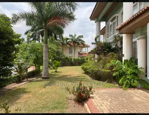 5bdrm House in Qt at Trassacco Estate, East Legon for Sale