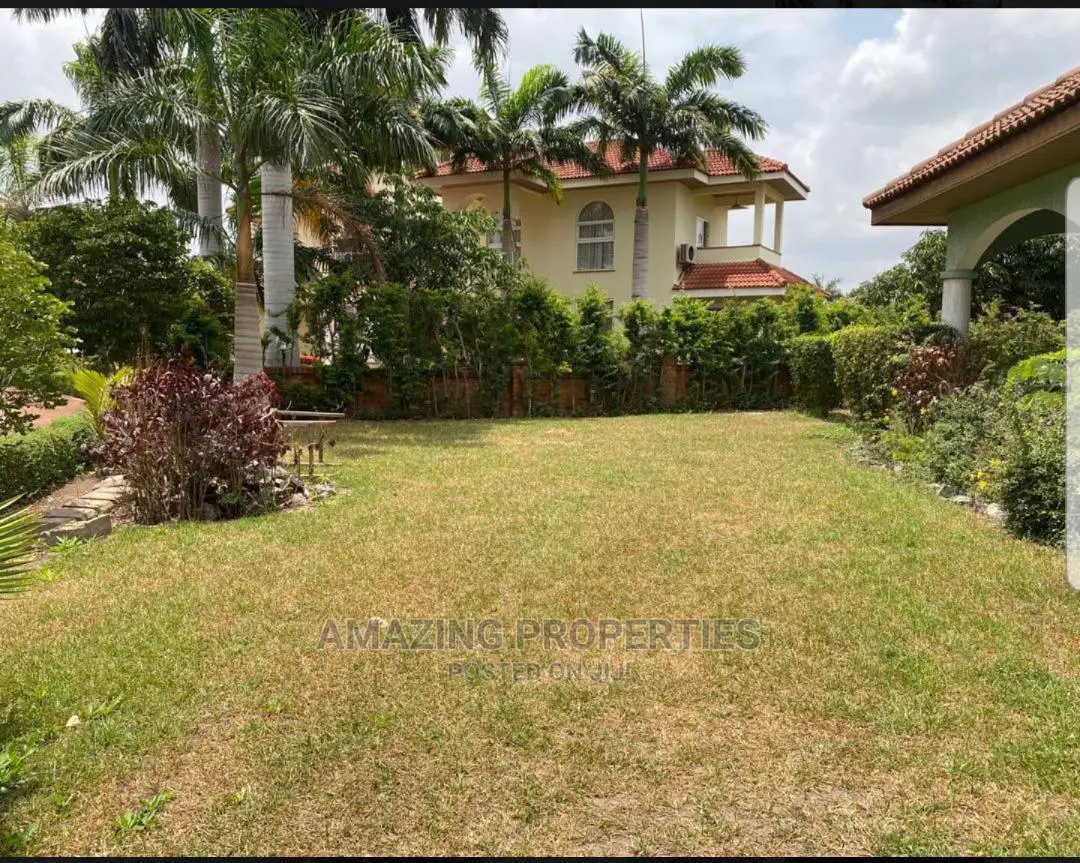 5bdrm House in Qt at Trassacco Estate, East Legon for Sale