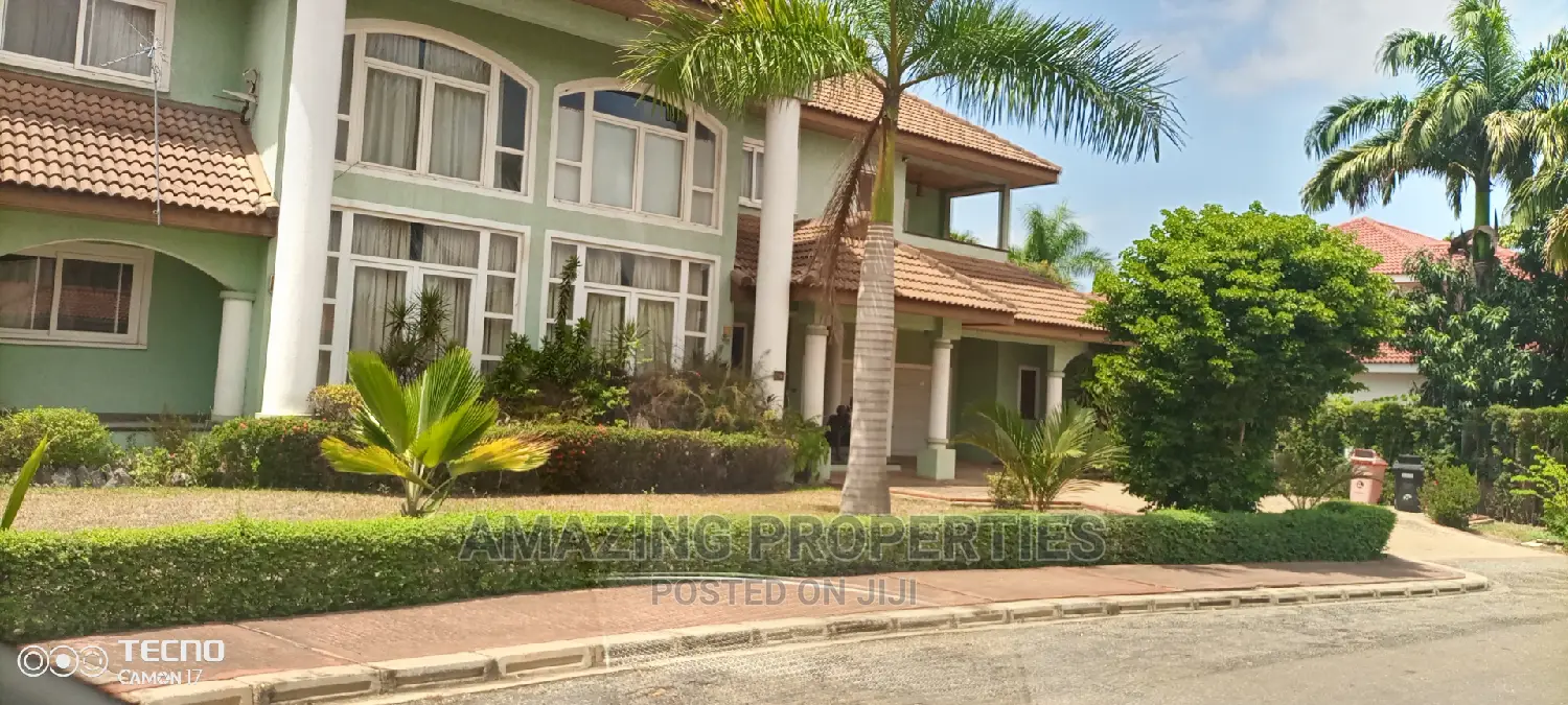 5bdrm House in Qt at Trassacco Estate, East Legon for Sale
