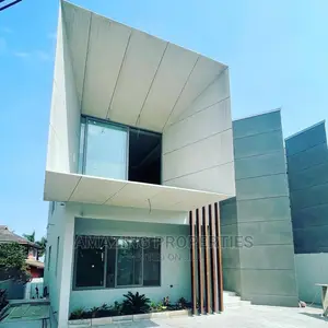 4bdrm House in East Legon for Sale