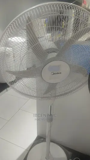 Midea 16" Standing Fan