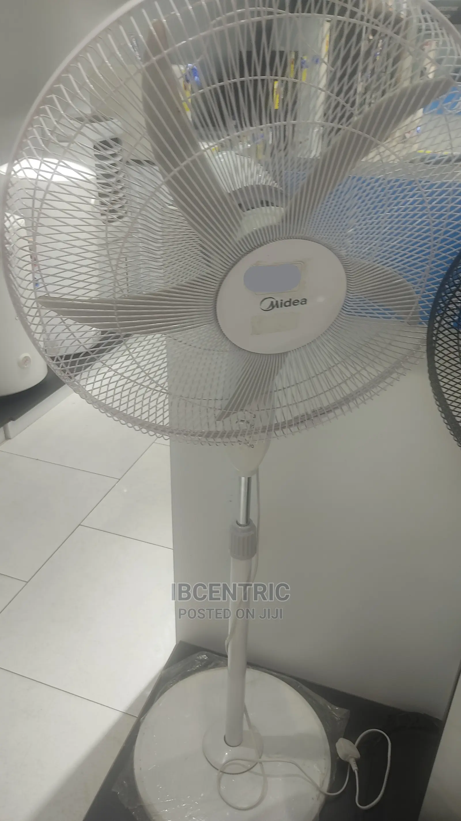 Midea 16" Standing Fan