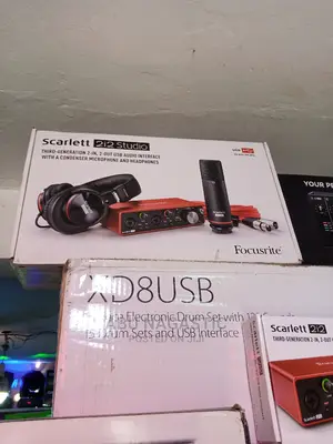 Focusrite Scarlett 2i2 Studio Bundle
