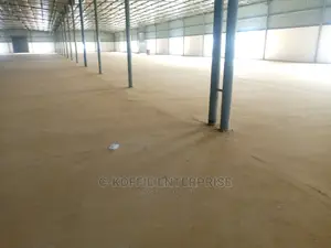 1900 Sqm Warehouse at Amasaman 4 Rent