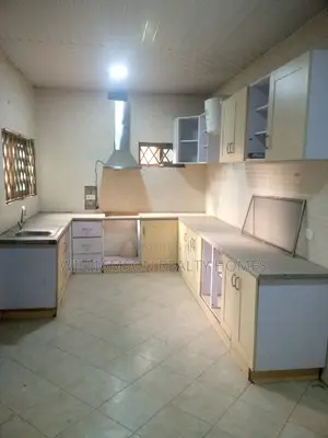 3bdrm House in Around Devtraco, Spintex for rent