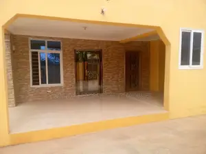 3bdrm House in Community 18 Estate, Spintex for rent