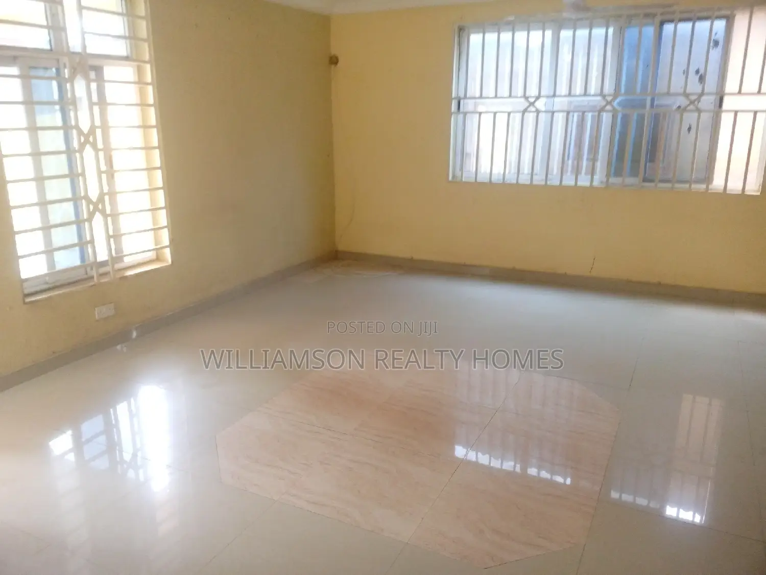 3bdrm House in Community 18 Estate, Spintex for rent