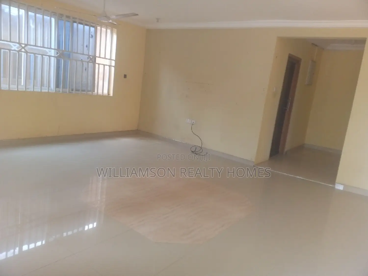 3bdrm House in Community 18 Estate, Spintex for rent