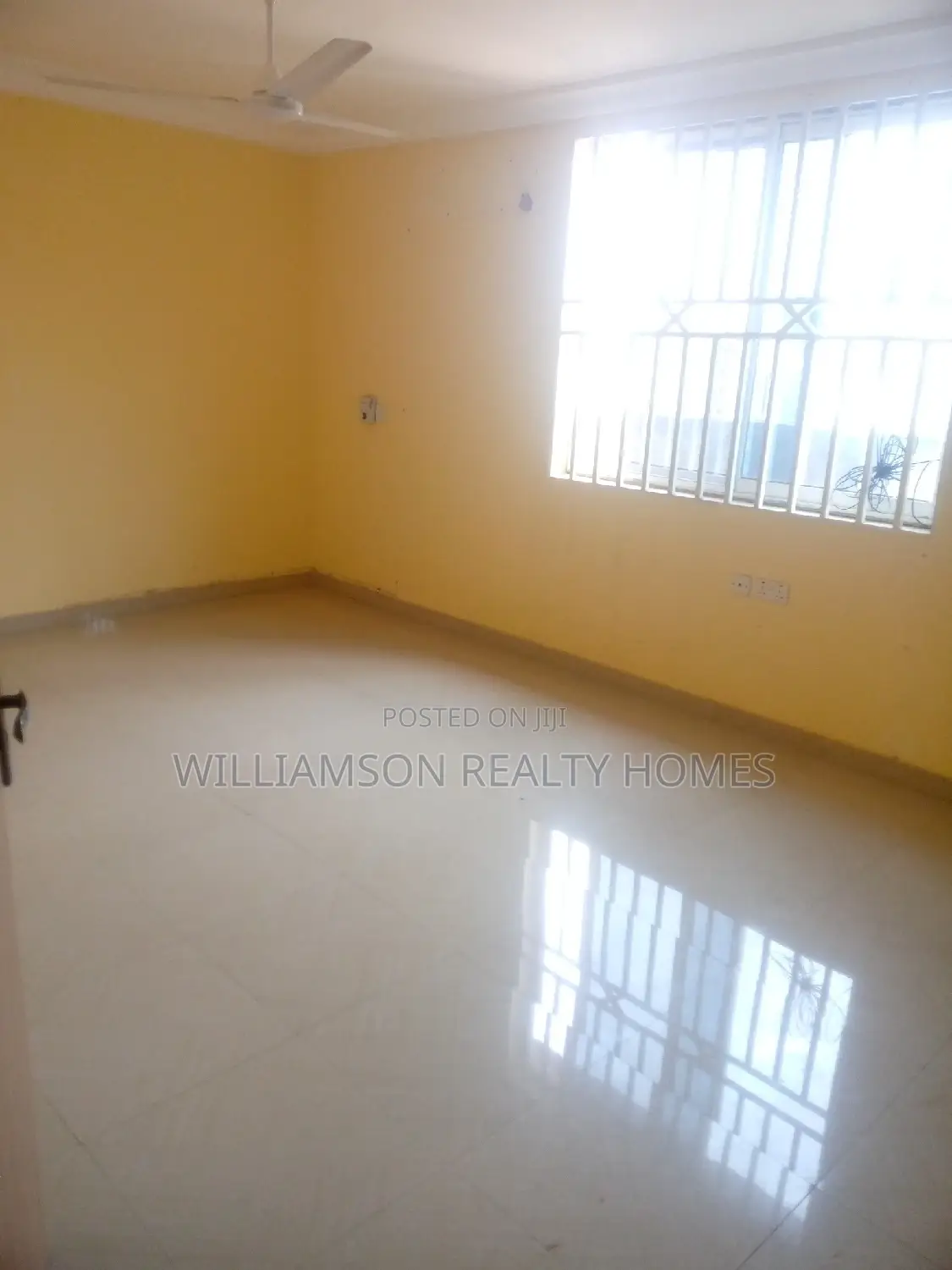 3bdrm House in Community 18 Estate, Spintex for rent