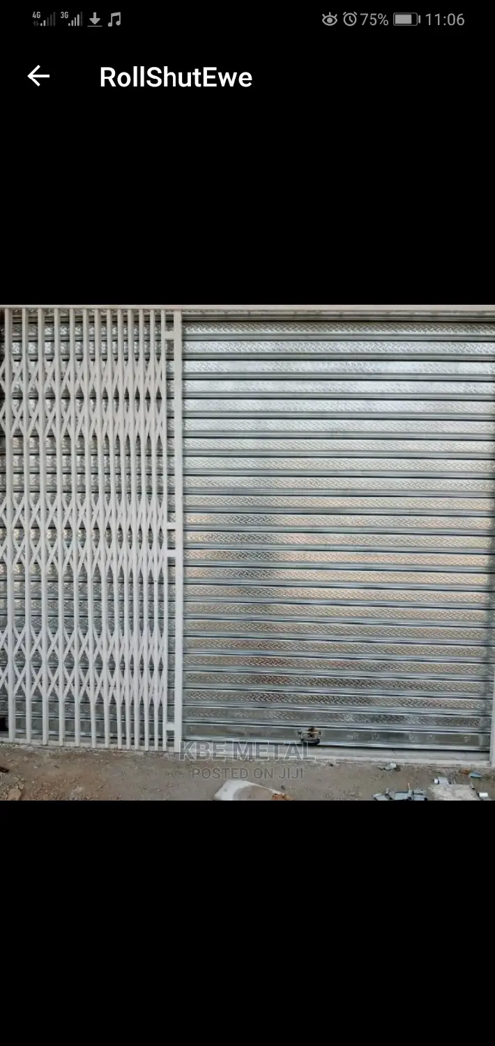 Collapsible Door., Pasico