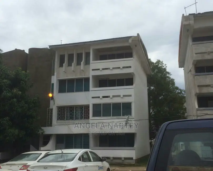 2bdrm Apartment in Sakumono Estates, Tema Metropolitan for sale