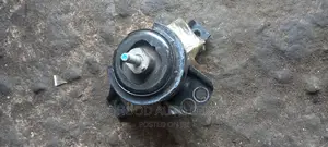 Hyundai Santa Fe 2016-2017 ENGINE SEAT/MOUNT Available