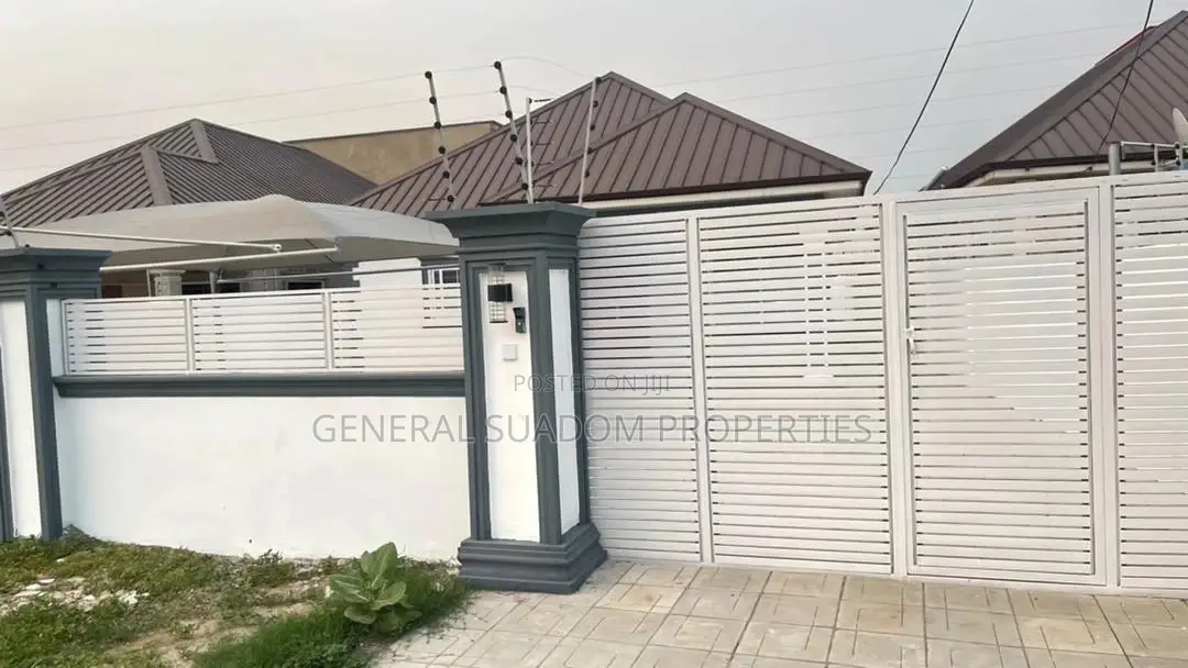 3bdrm House in Suadom Properties, Baatsona Total for Rent