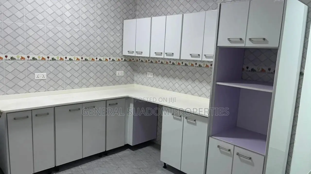 3bdrm House in Suadom Properties, Baatsona Total for Rent
