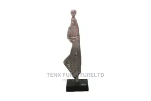 2 Colors Statue Person