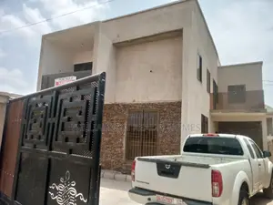5bdrm Mansion in Hfc Estate, Spintex for sale