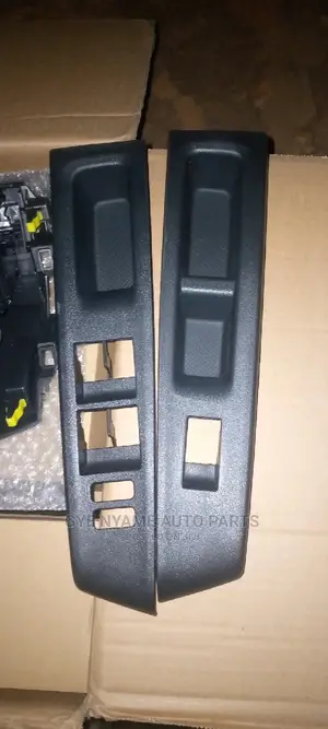 Toyota Yaris/Vitz Power Windows Switch Cover