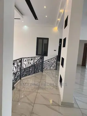 6bdrm House in East Legon, Accra Metropolitan for Sale