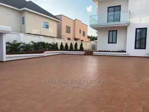 6bdrm House in East Legon, Accra Metropolitan for Sale
