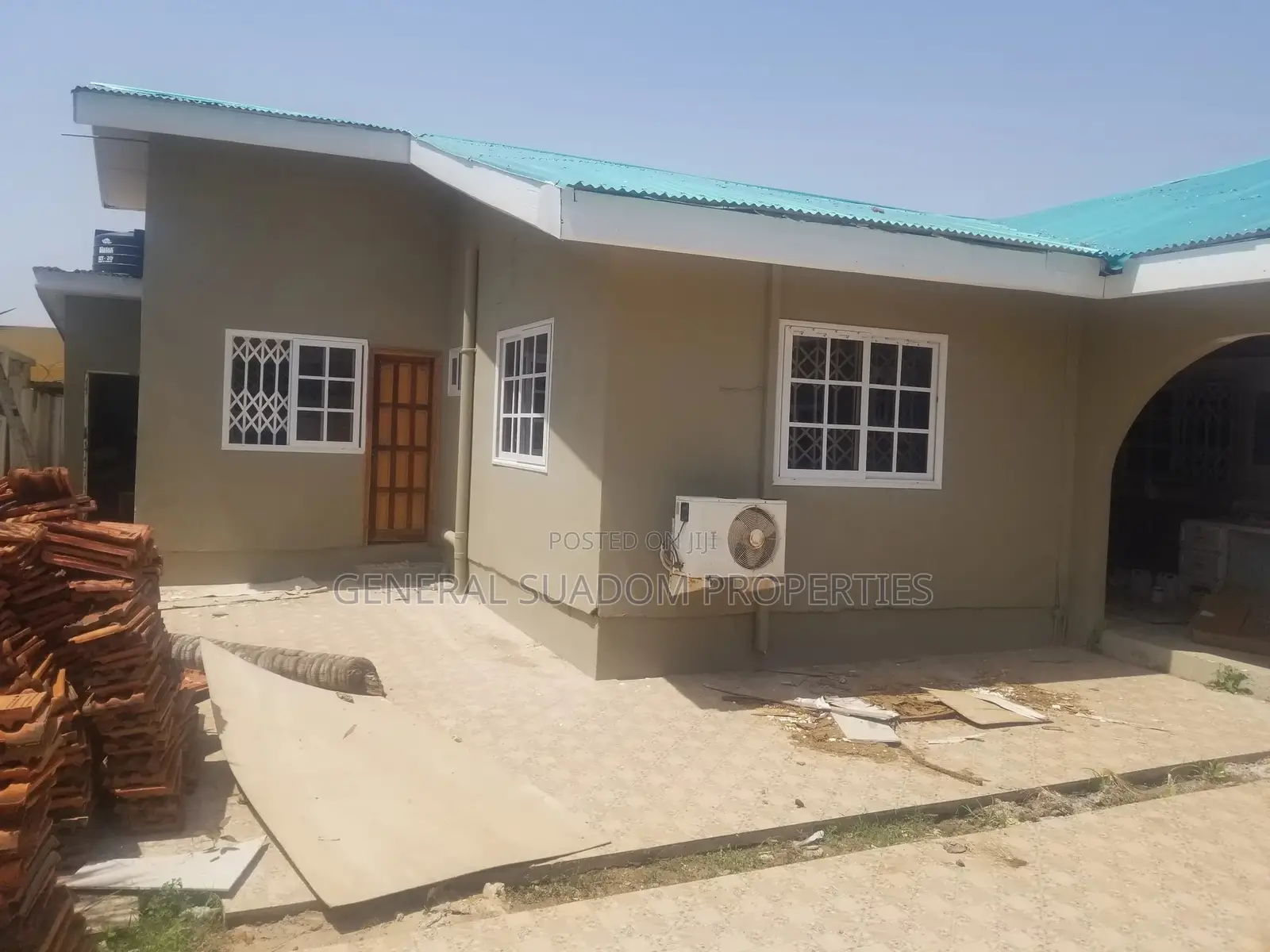 3bdrm House in Suadom Properties, Baatsona Total for rent