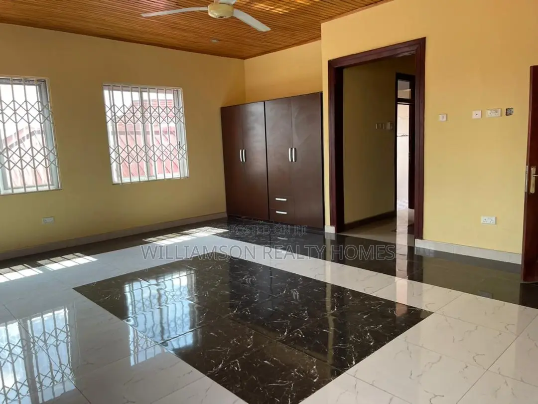 Furnished 8bdrm Mansion in Hfc Estate, Spintex for Sale