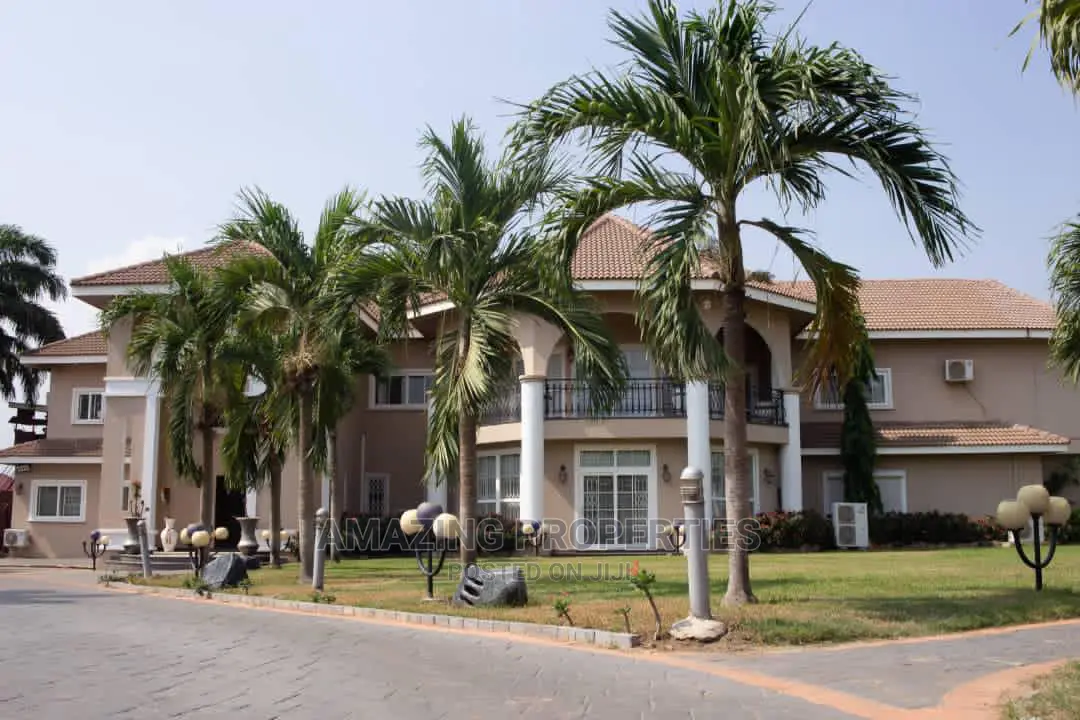 5bdrm House in East Legon Trassacco for sale