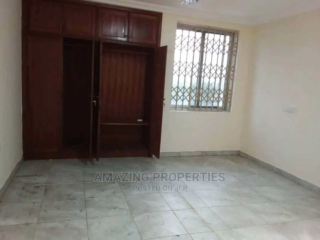 3bdrm Apartment in Spintex for rent