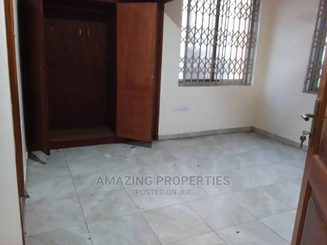 3bdrm Apartment in Spintex for rent