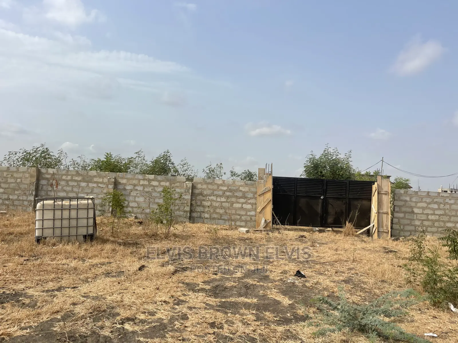 Land With Walled and Gate 4 Sale at West Trasacco