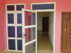 3bdrm Apartment in Suadom Properties, Baatsona Total for rent