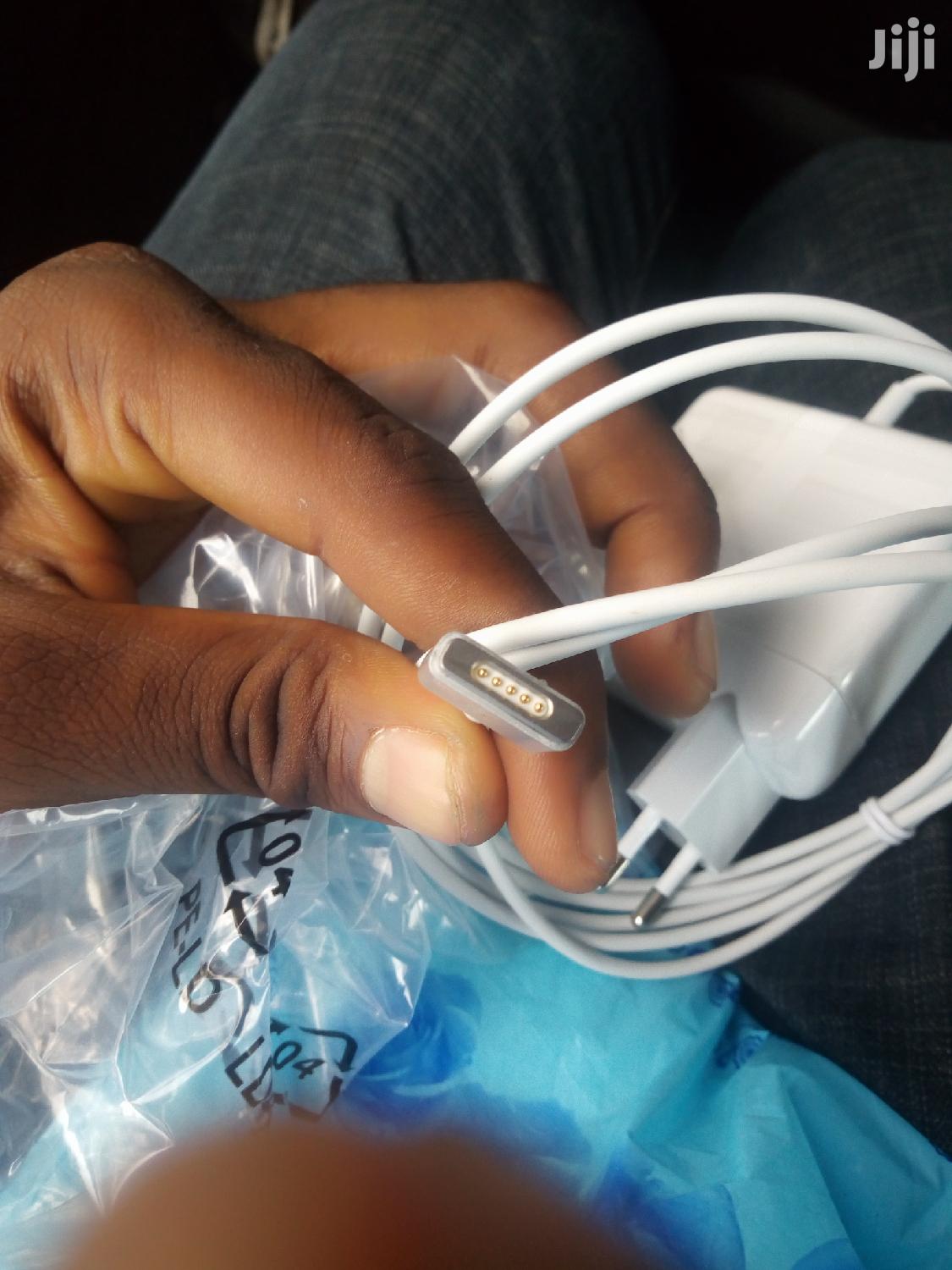 Mac Book Air Charger