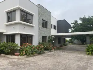 5bdrm House in Airport Residential for Sale